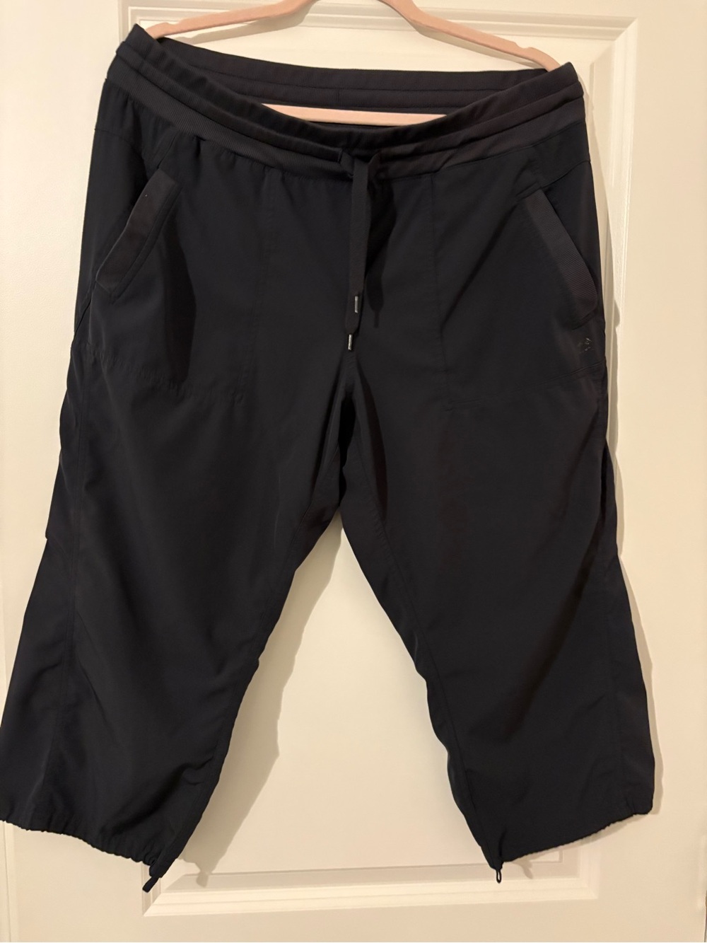 Reebok Black Women's Capri Drawstring Active Pants